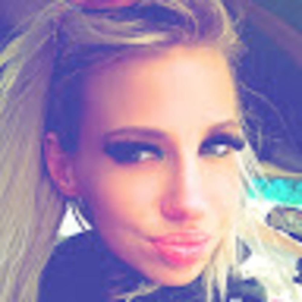 Meet your Posher, Reina